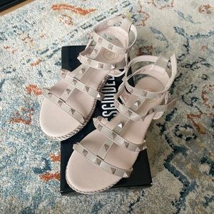 MISSGUIDED SANDALS